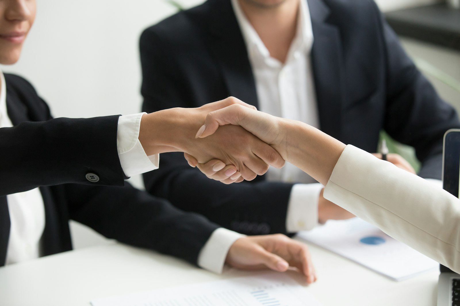 Business agreement representing SCA-VARA unified UAE crypto oversight